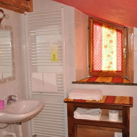 Kro Grand Golliat Ristorante E Chambres D'hotes *